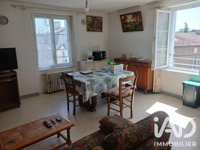 /international/fr/gencay-charente-310108948343/