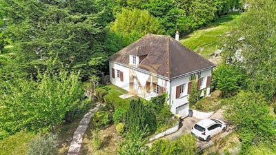 /international/fr/francueil-centre-val-de-loire-310107907231/