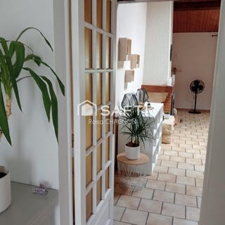 /international/fr/fontenay-le-comte-pays-de-la-loire-310099466385/
