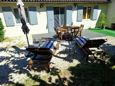 /international/fr/saint-remy-de-provence-provence-alpes-cote-d-azur-310107623379/