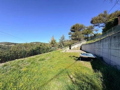 /international/fr/la-turbie-provence-alpes-cote-d-azur-310108272737/