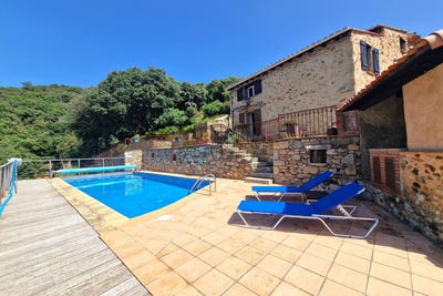 /international/fr/montbolo-languedoc-roussillon-310109238685/