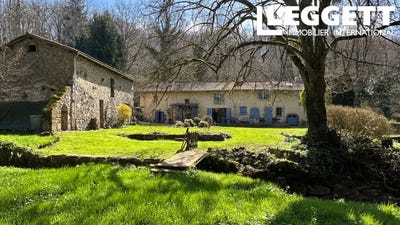 /international/fr/busserolles-ile-de-france-310099115863/?lang=id