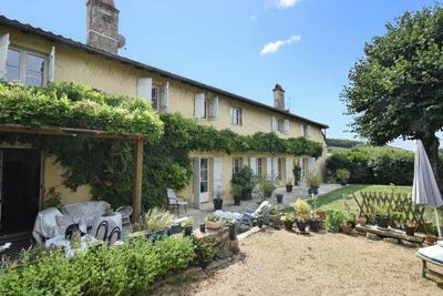 /international/fr/tournus-burgundy-310105432475/