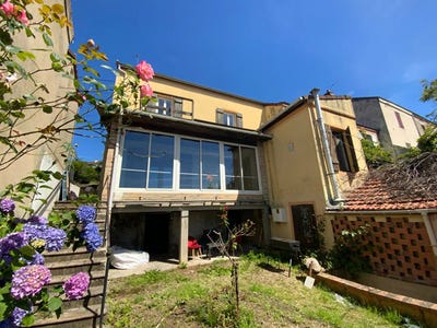 /international/fr/le-creusot-burgundy-310098840879/