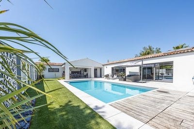 /international/fr/bessines-charente-310108898886/