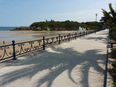 /international/fr/saint-lunaire-brittany-310108832758/