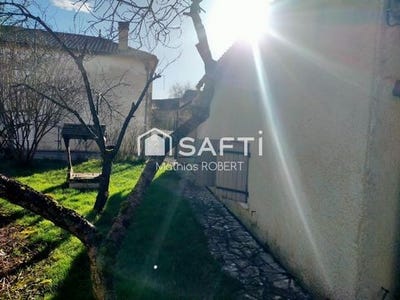 /international/fr/embourie-charente-310103790735/