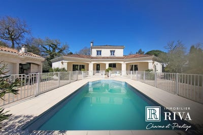 /international/fr/carignan-de-bordeaux-aquitaine-120096543909/