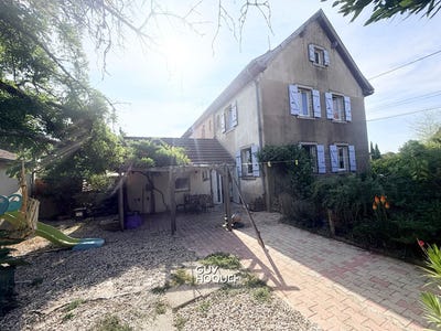 /international/fr/paray-le-monial-burgundy-310109605590/
