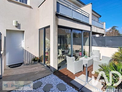 /international/fr/chateauneuf-sur-isere-rhone-310105370792/