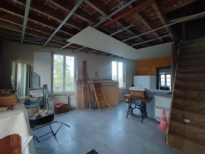 /international/fr/saint-verain-burgundy-310105209986/