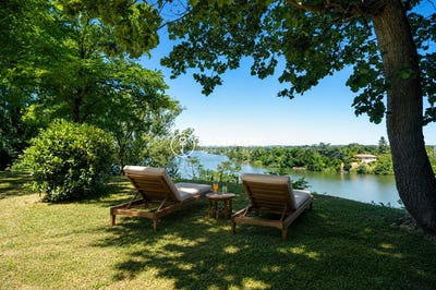 /international/fr/lagrave-midi-pyrenees-310108943029/