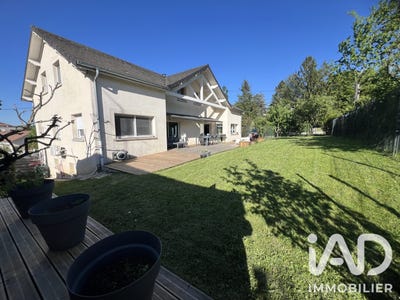 /international/fr/montferrand-le-chateau-franche-comte-310109091212/