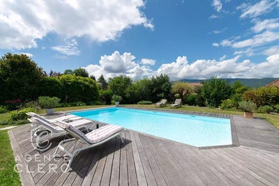 /international/fr/menthon-saint-bernard-rhone-310101154468/