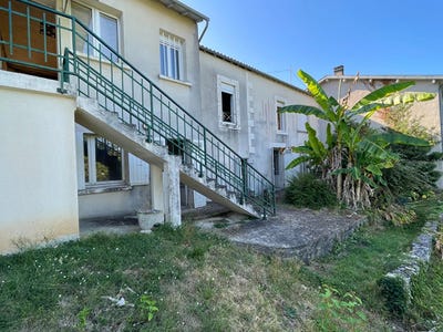 /international/fr/perigueux-aquitaine-310100828594/