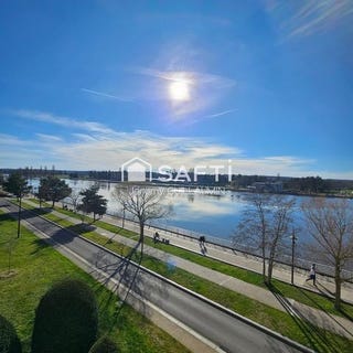 /international/fr/vichy-auvergne-310106021670/