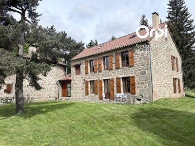 /international/fr/naussac-fontanes-languedoc-roussillon-310108602904/?lang=es