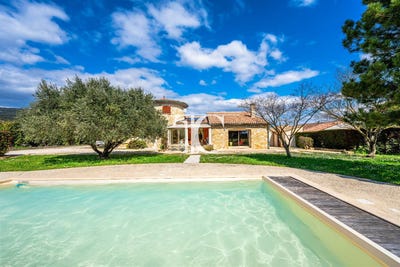 /international/fr/barjac-languedoc-roussillon-310108974055/?lang=th