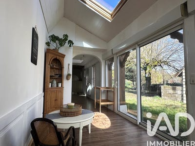 /international/fr/veuzain-sur-loire-centre-val-de-loire-310108053597/