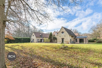 /international/fr/ablis-ile-de-france-310099615994/