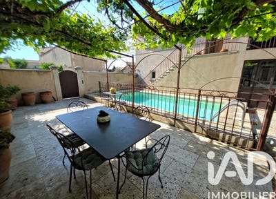 /international/fr/saint-gilles-burgundy-310108670110/