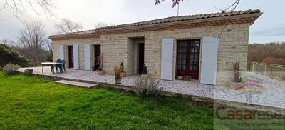 /international/fr/gardes-le-pontaroux-charente-120098232528/