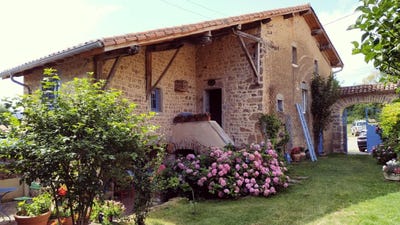 /international/fr/1602-route-des-roches-tramayes-burgundy-310109170633/