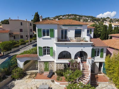 /international/fr/bandol-provence-alpes-cote-d-azur-310108249373/