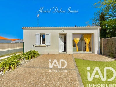 /international/fr/etaules-charente-310107766312/