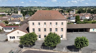 /international/fr/la-clayette-burgundy-310098747037/