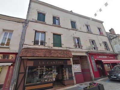 /international/fr/la-chartre-sur-le-loir-pays-de-la-loire-310108812010/