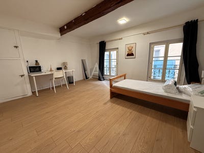 /international/fr/carcassonne-languedoc-roussillon-310107578906/
