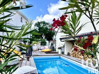 /international/fr/pontault-combault-ile-de-france-310100538727/