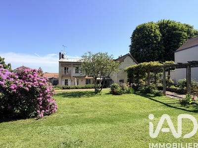 /international/fr/montfort-l-amaury-ile-de-france-310106709176/