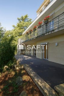 /international/fr/la-ferte-alais-ile-de-france-310106359443/