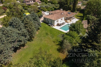 /international/fr/cabris-provence-alpes-cote-d-azur-310108406748/