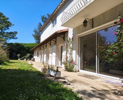 /international/fr/civray-centre-val-de-loire-310107565312/