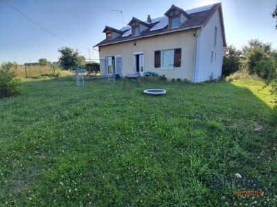 /international/fr/villefranche-d-allier-auvergne-310100438120/