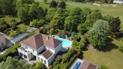 /international/fr/bailly-romainvilliers-ile-de-france-310107971381/