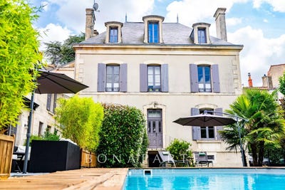 /international/fr/niort-charente-310107794099/