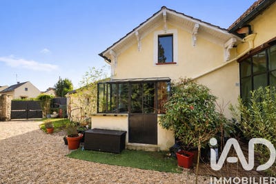 /international/fr/galluis-ile-de-france-310107235467/
