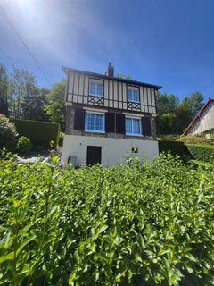 /international/fr/saint-leonard-upper-normandy-310108676812/?lang=th