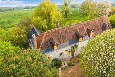 /international/fr/tours-centre-val-de-loire-310104397603/