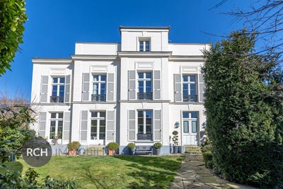 /international/fr/montfort-l-amaury-ile-de-france-310099615357/