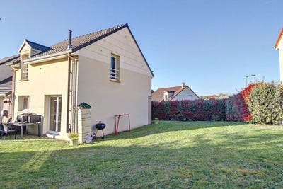 /international/fr/saint-etienne-du-rouvray-upper-normandy-310101045118/