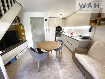 /international/fr/calvisson-languedoc-roussillon-310108673921/?lang=it