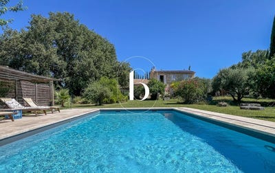 /international/fr/uzes-languedoc-roussillon-310101059954/?lang=zh-tw