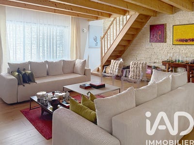 /international/fr/courcon-charente-310108598501/