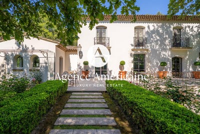 /international/fr/mallemort-provence-alpes-cote-d-azur-310100914880/